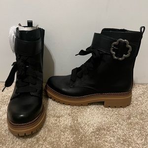 Women’s Sam and Libby combat boots with sparkle buckle. Size 9 Never worn